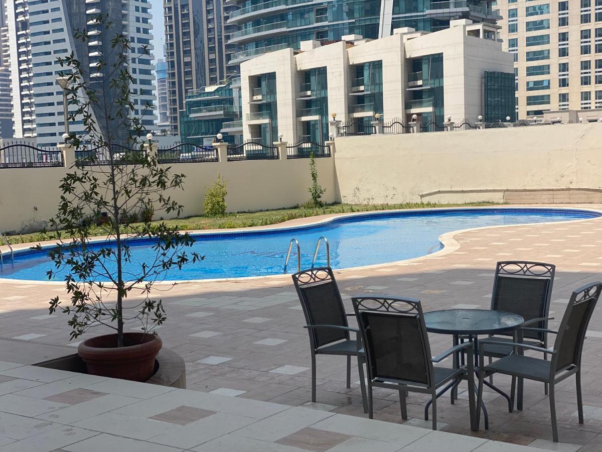 Luxury Studio In Marina -home Away From Home!